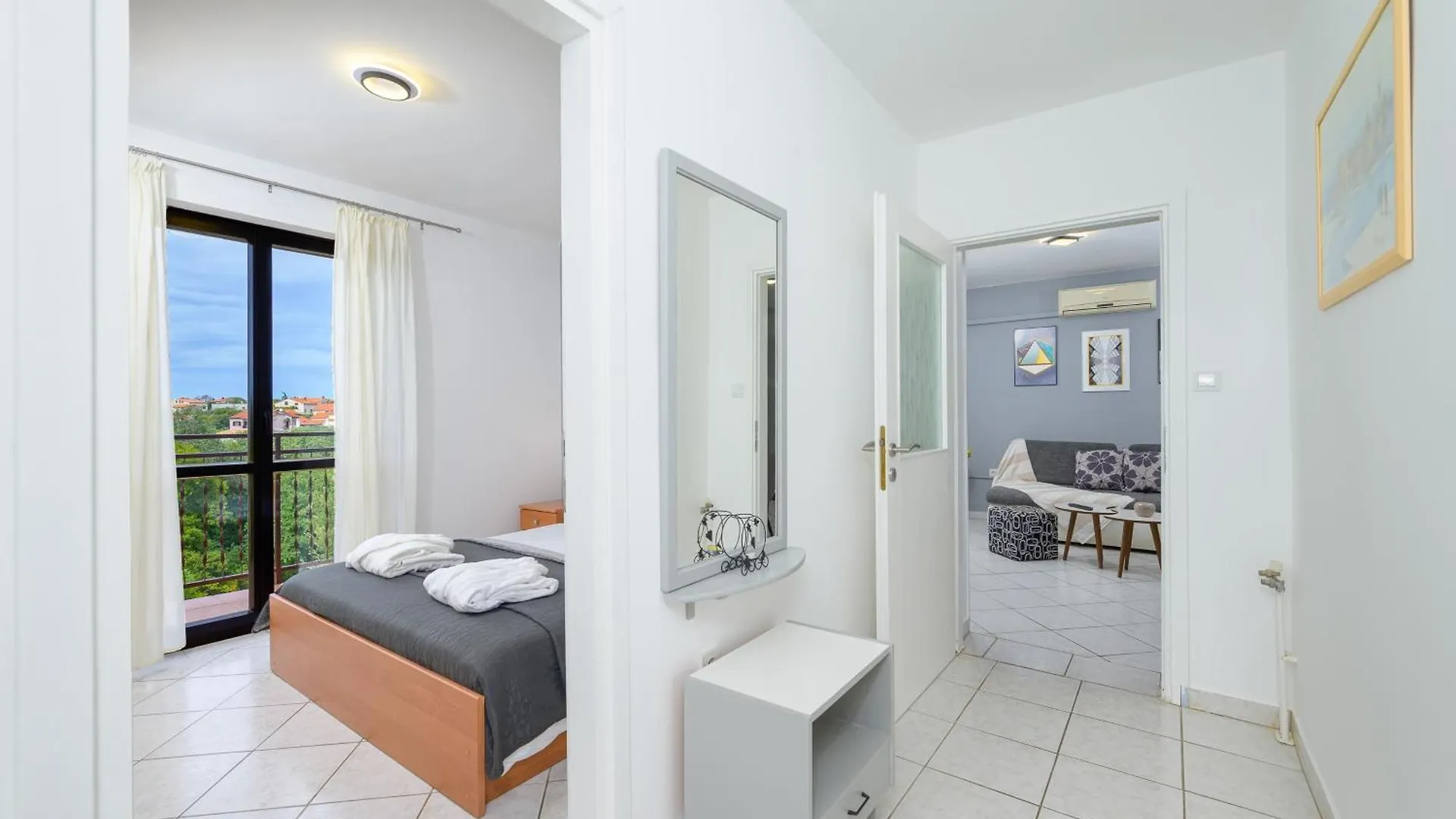 Apartment Stilvoll Eingerichtete Ferienwohnung 4 Stinjan