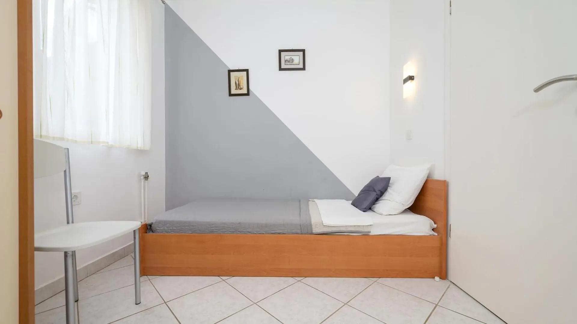 Stilvoll Eingerichtete Ferienwohnung 4 Stinjan Apartment