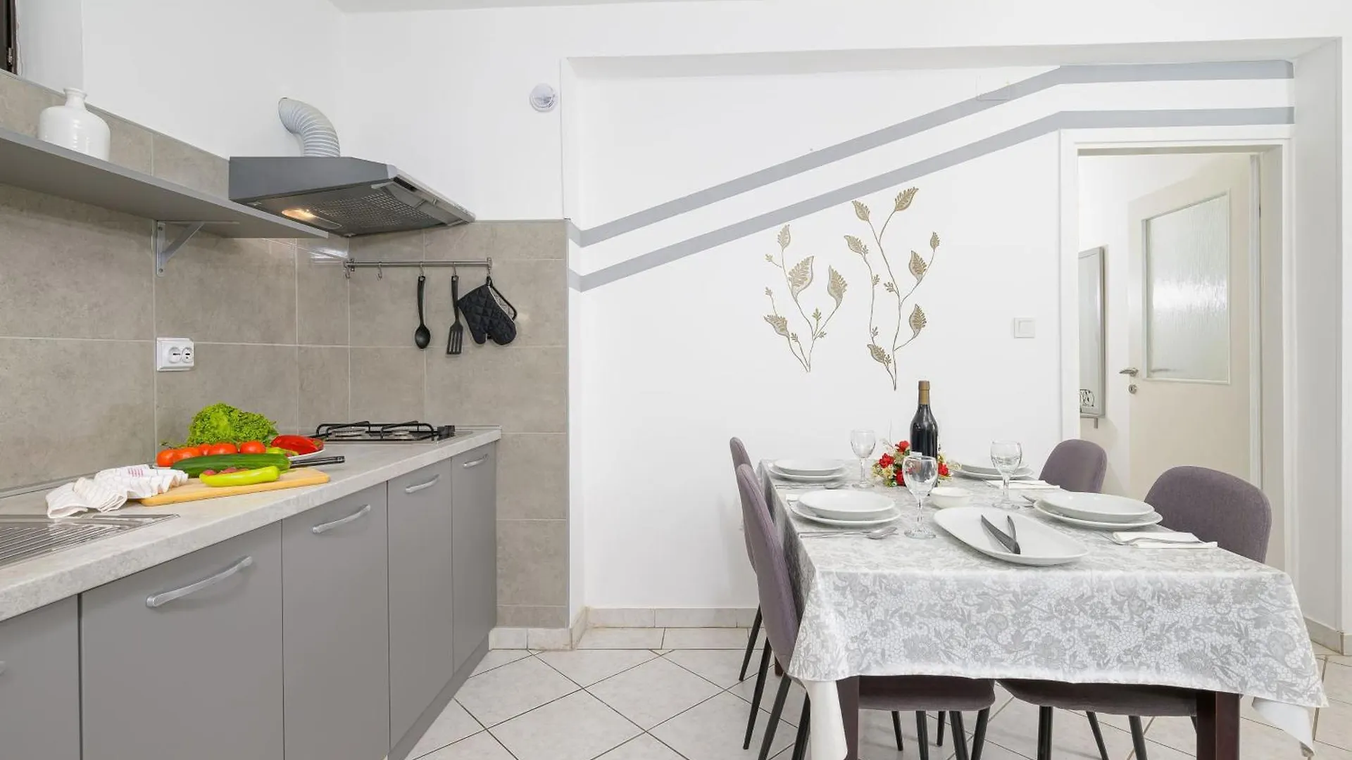 Stilvoll Eingerichtete Ferienwohnung 4 Stinjan Apartment